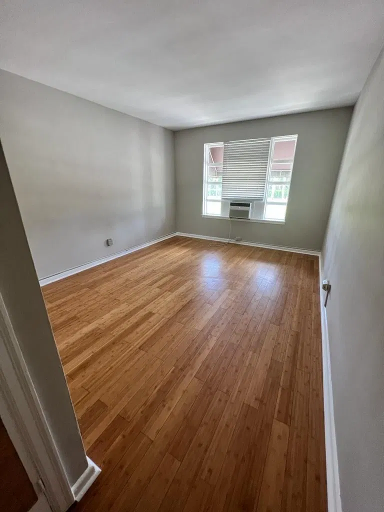 233 Royal Poinciana Way #5 — photo 4