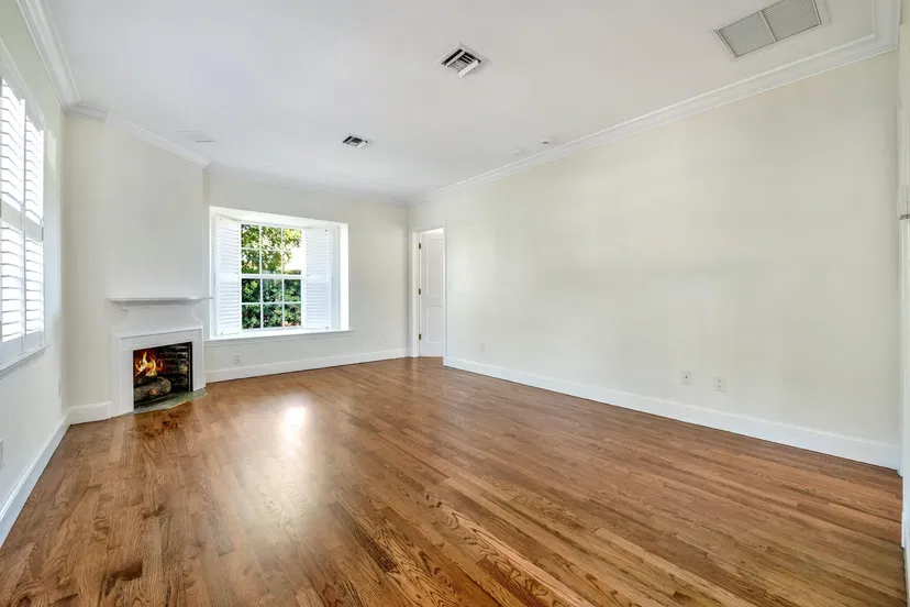 202 Seaspray Avenue — photo 5