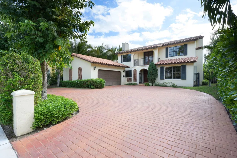 350 Seabreeze Avenue — photo 4