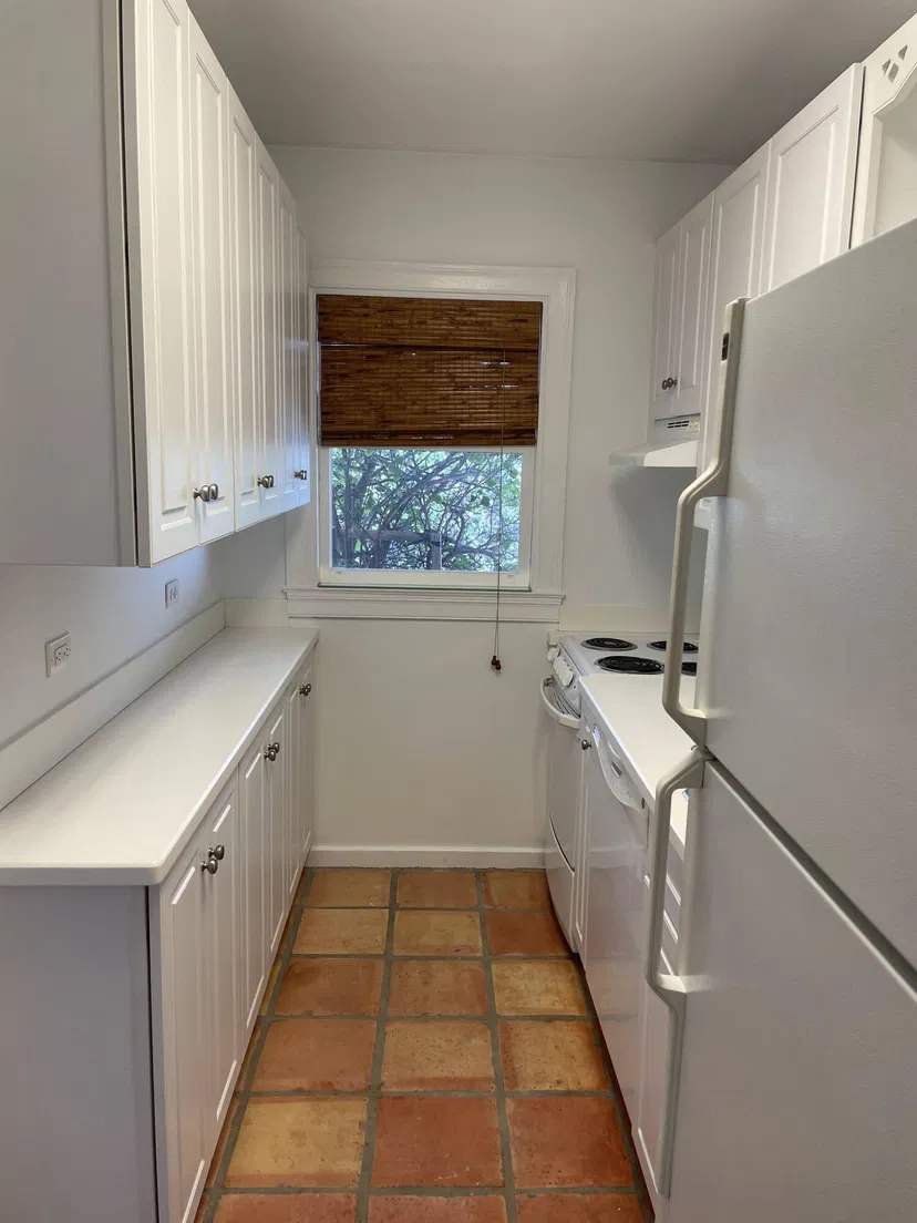 216 Australian Avenue #2 — photo 5