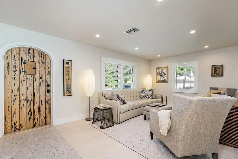 229 Monterey Road — photo 4