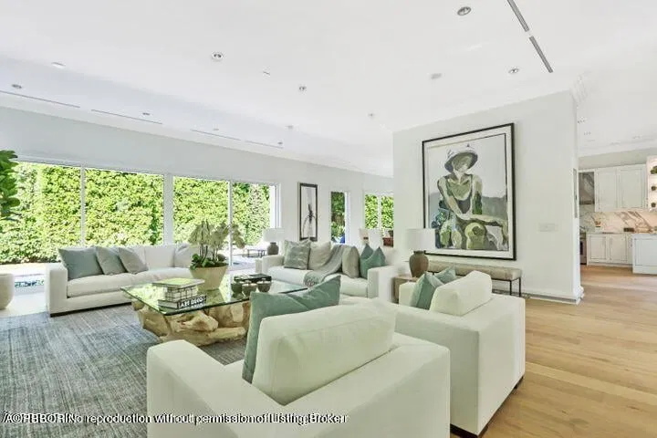 215 Indian Road — photo 4