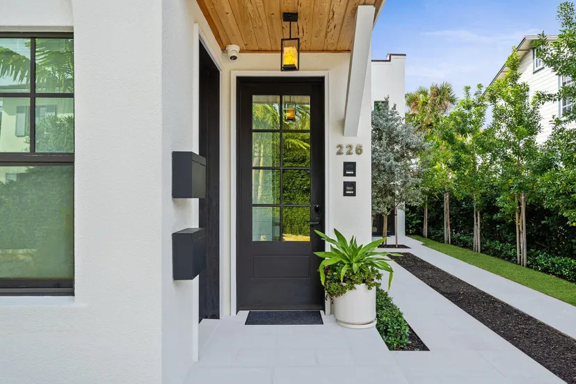 226 Oleander Avenue #2 — photo 3