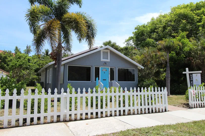 Sold Nov 2019 · 320 Pine Street, West Palm Beach