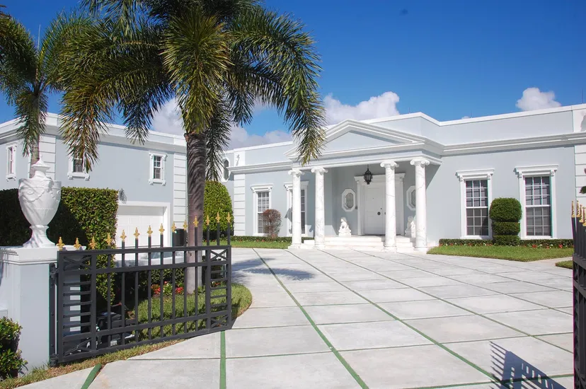 482 Island Drive — photo 4