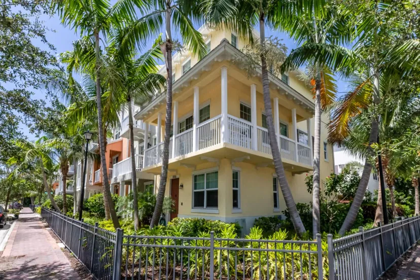 Sold Nov 2020 · 100 SW 1st Avenue A, Delray Beach