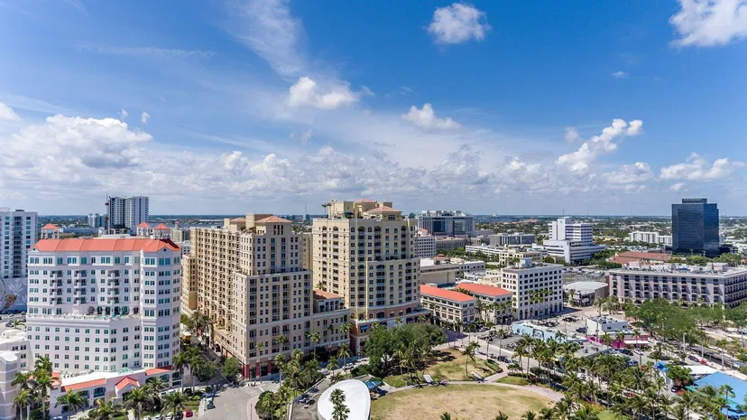 Sold Jun 2021 · 201 S Narcissus Avenue 1102, West Palm Beach