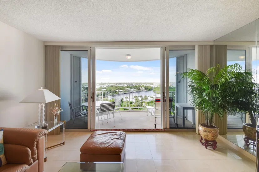 2295 S Ocean Boulevard #811 — photo 3