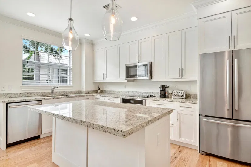 Sold Dec 2020 · 343 E Cannery Row Circle, Delray Beach