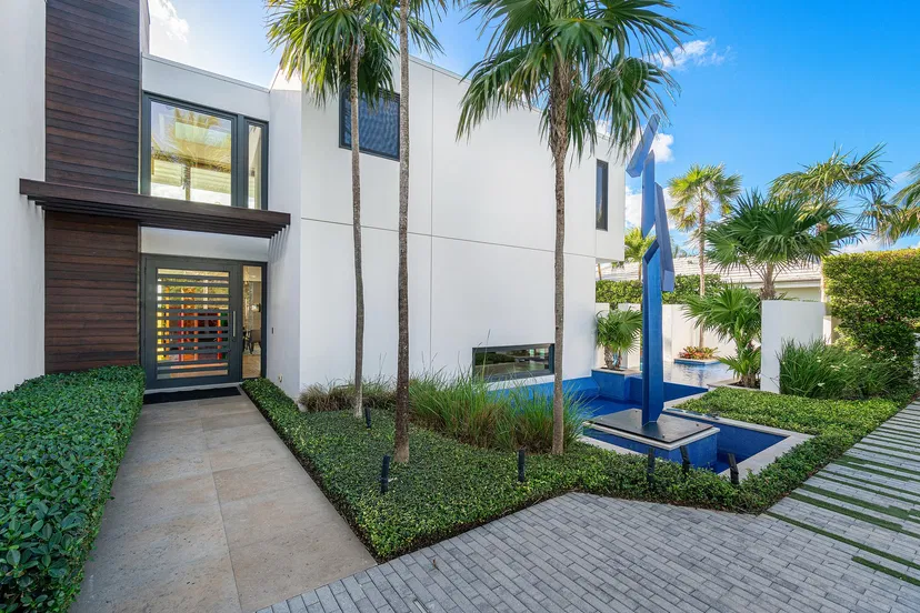 2288 Ibis Isle Road W — photo 3