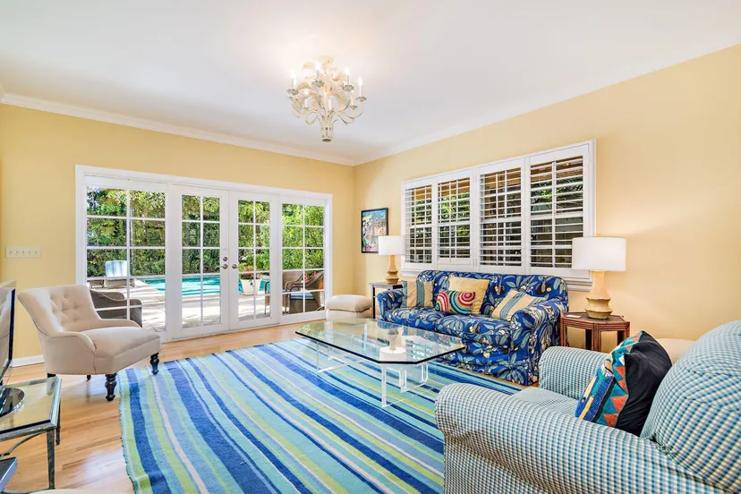 235 Seaspray Avenue — photo 4