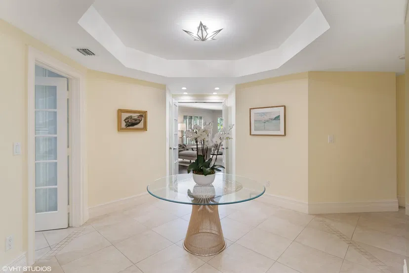 340 Brazilian Avenue #2020 — photo 3