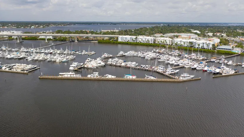 Sold Sep 2020 · 875 NW Flagler Avenue 203, Stuart