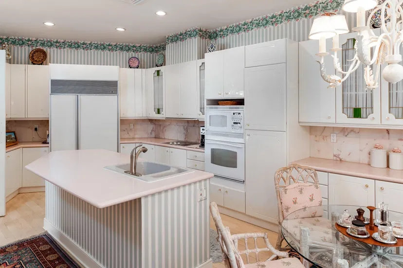 309 Everglade Avenue — photo 5