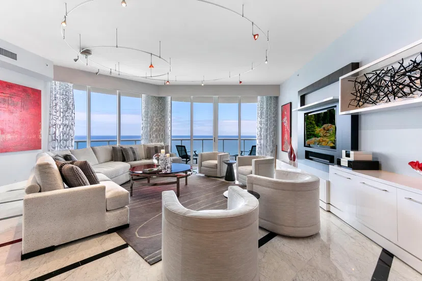 Sold Apr 2021 · 4600 N Ocean 1901 Drive N 1901, Riviera Beach