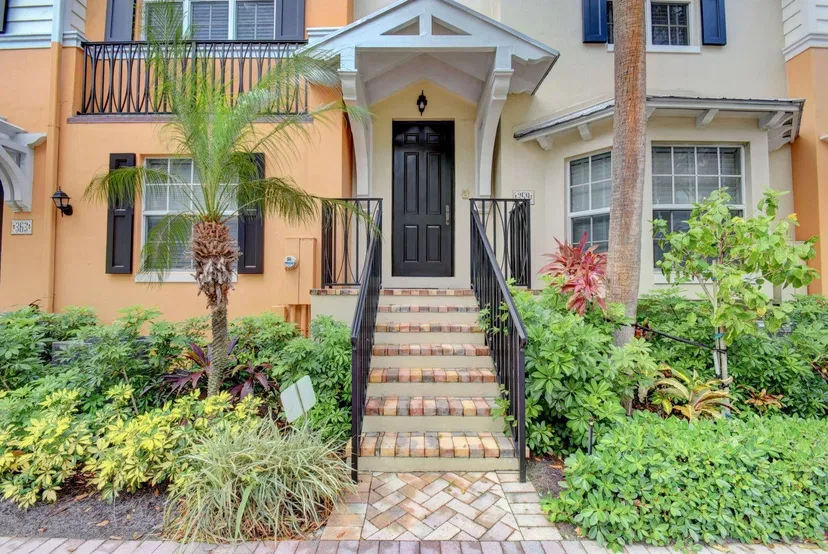 Sold May 2021 · 359 E Mallory Circle, Delray Beach