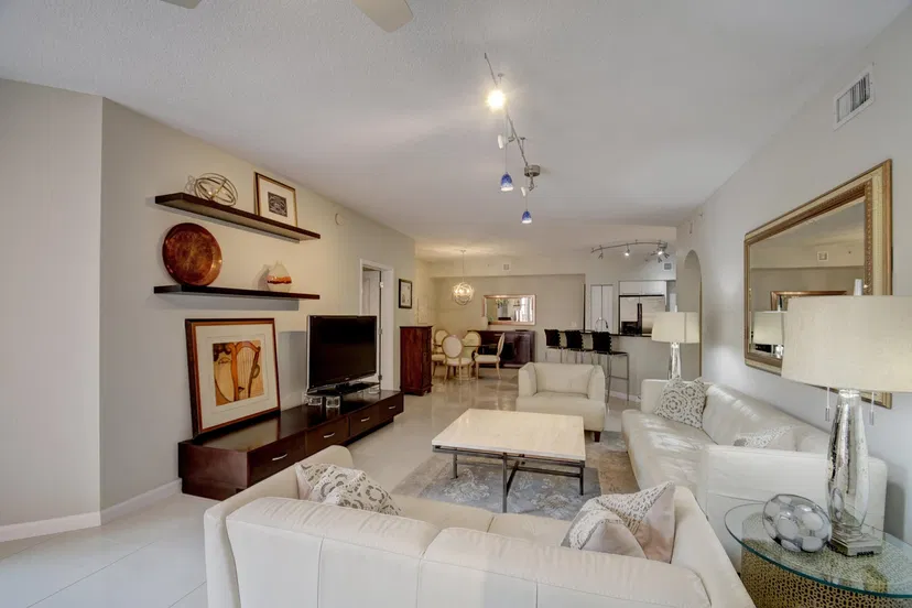 Sold Nov 2020 · 225 NE 1st Street 215, Delray Beach