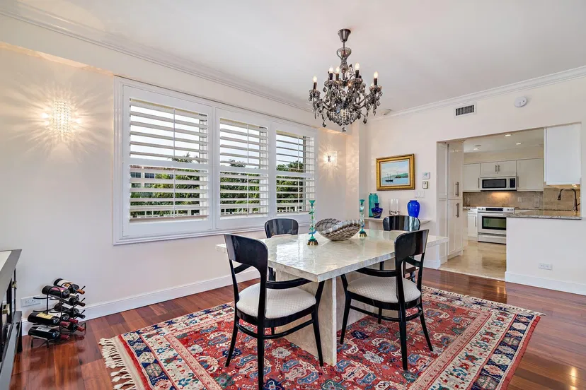 389 S Lake Drive #3d — photo 4
