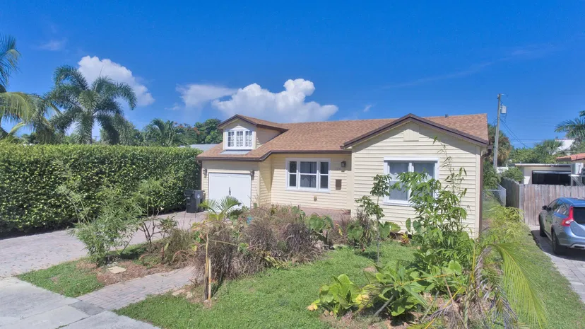 Sold Sep 2020 · 1216 N Ocean Breeze Street, Lake Worth Beach