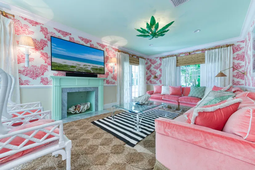 211 Seabreeze Avenue — photo 3