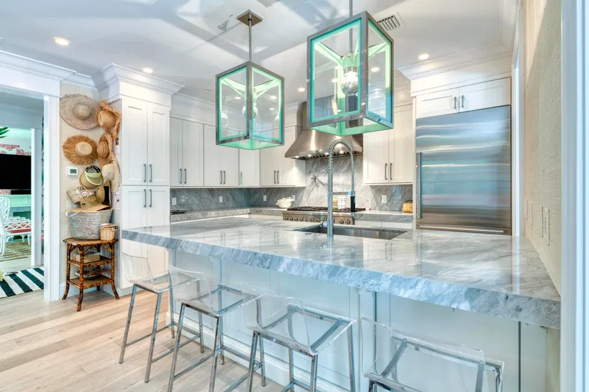 211 Seabreeze Avenue — photo 4