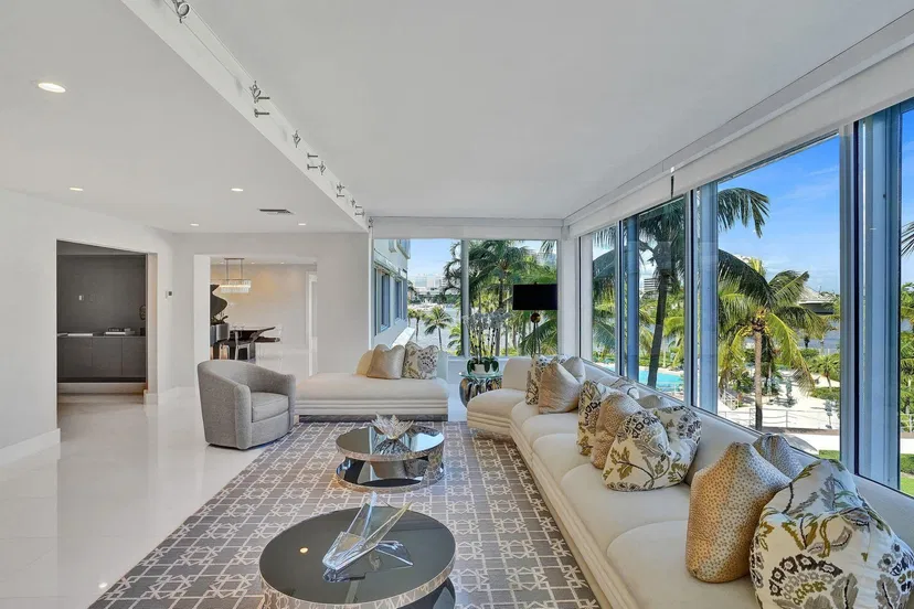 44 Cocoanut Row #B 311 — photo 2