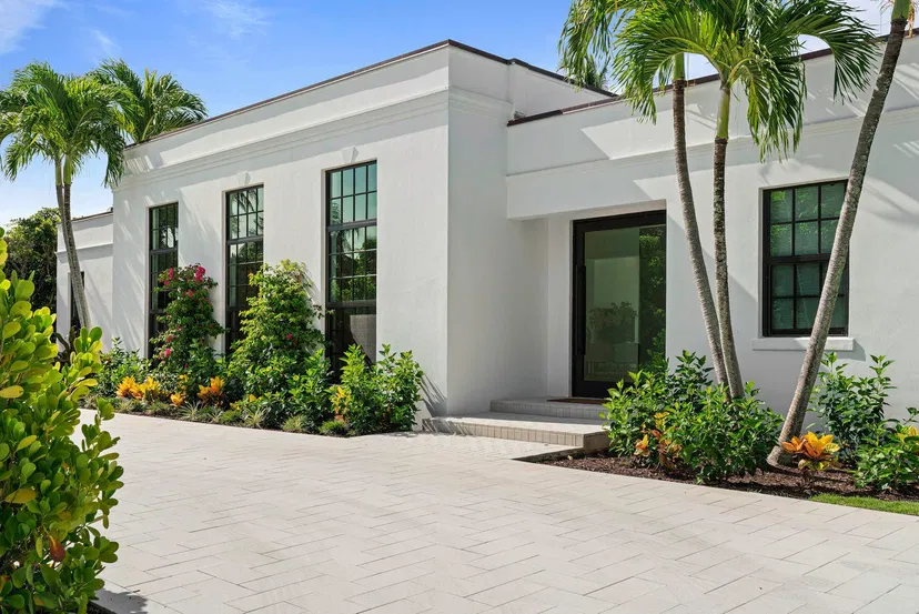 240 Sandpiper Drive — photo 2