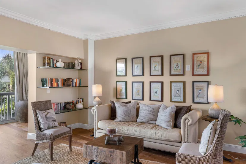 389 S Lake Drive #3c — photo 2