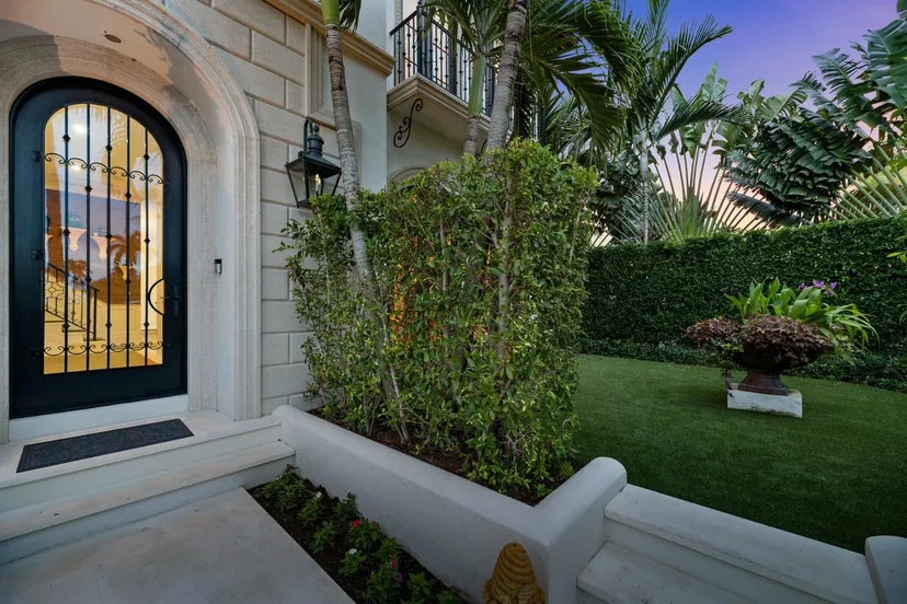 444 Chilean Avenue — photo 3