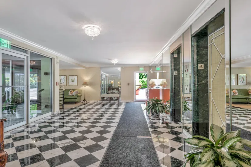 227 Australian Avenue #3c — photo 3