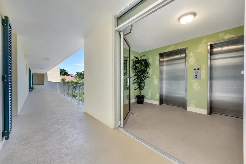 227 Australian Avenue #3c — photo 4