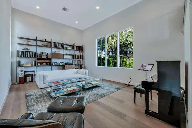 264 Sandpiper Drive — photo 3