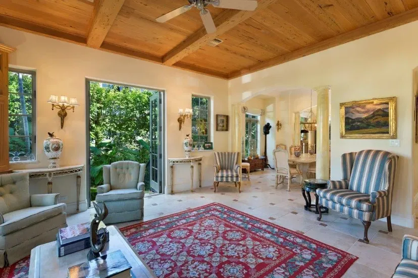 346 Seabreeze Avenue — photo 4