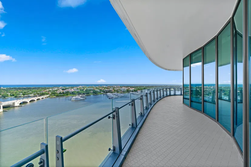 Sold Jan 2021 · 1100 S Flagler Drive 1701, West Palm Beach