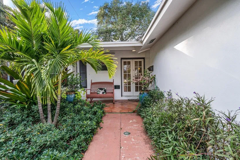 Sold Jun 2021 · 3217 S Olive Avenue, West Palm Beach
