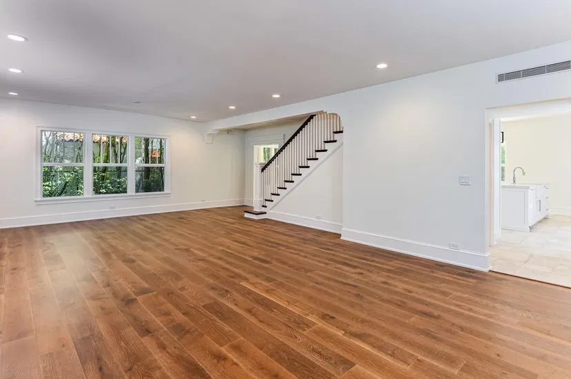 350 Seaspray Avenue — photo 3