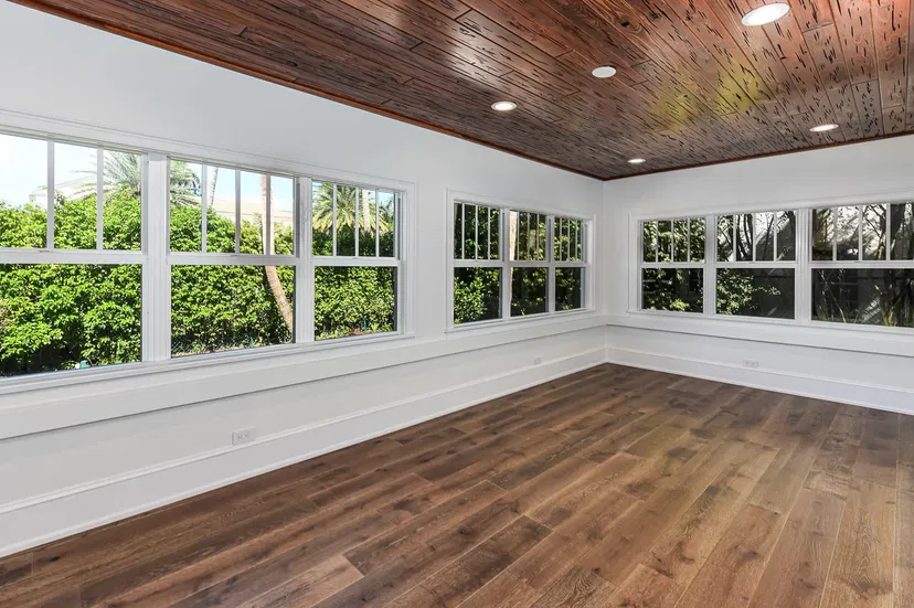 350 Seaspray Avenue — photo 5