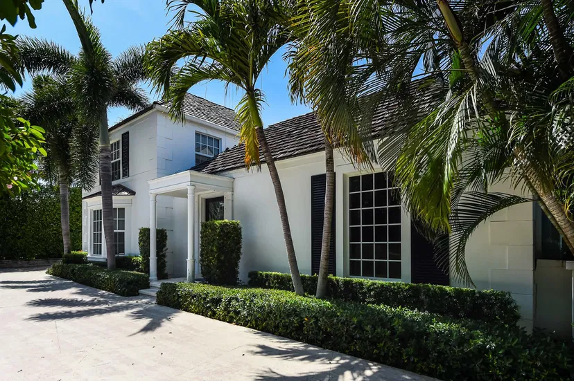 281 Monterey Road — photo 2