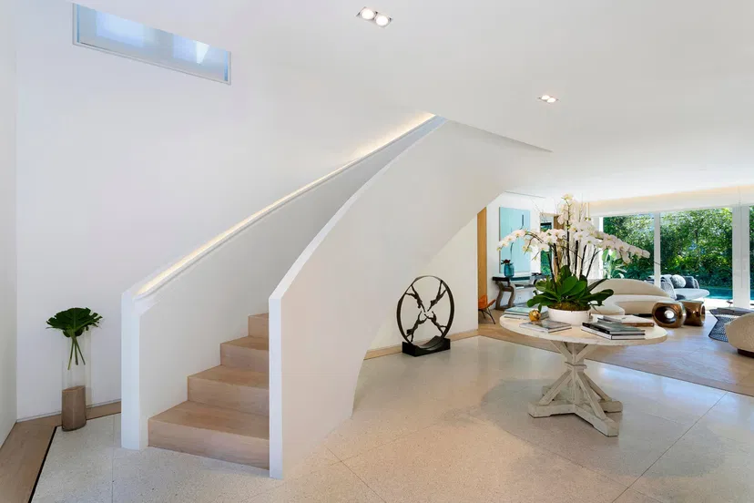 152 Dolphin Road — photo 3