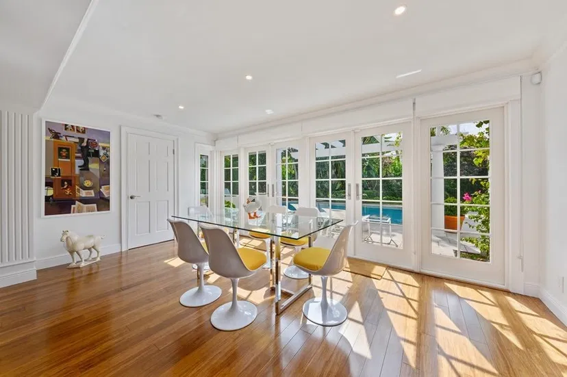 220 Indian Road — photo 4