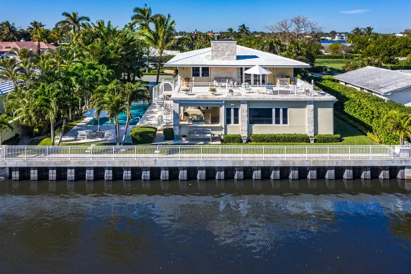 2243 Ibis Isle Road E — photo 3
