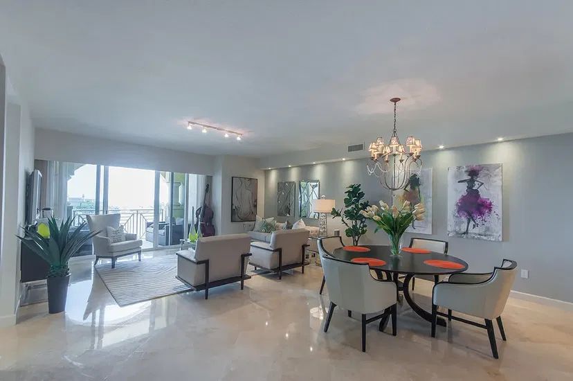 Sold Oct 2017 · 201 S Narcissus Avenue 1004, West Palm Beach
