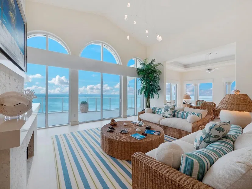 Sold Apr 2018 · 3000 S Ocean Boulevard Ph 7, Palm Beach