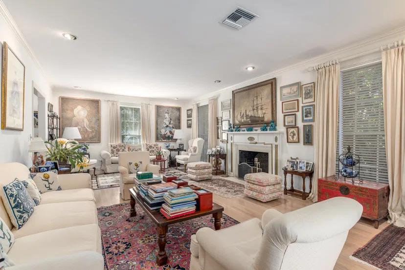207 Pendleton Avenue — photo 4