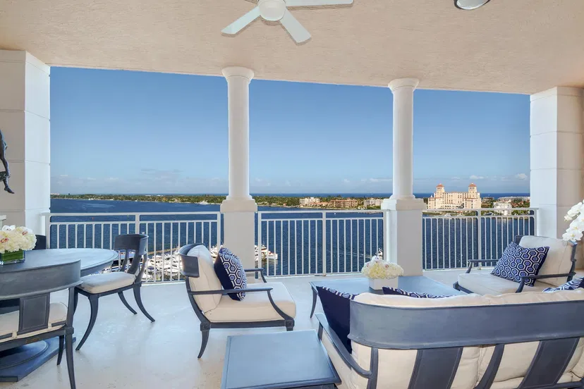 Sold Dec 2017 · 622 N Flagler Drive 1103, West Palm Beach
