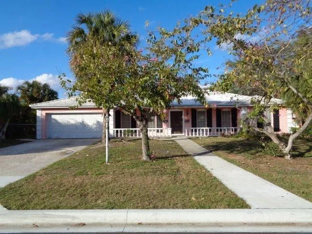Sold Mar 2017 · 201 Miramar Way, West Palm Beach