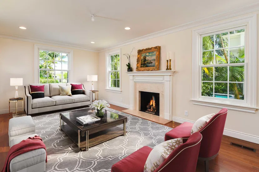 360 Seaspray Avenue — photo 2