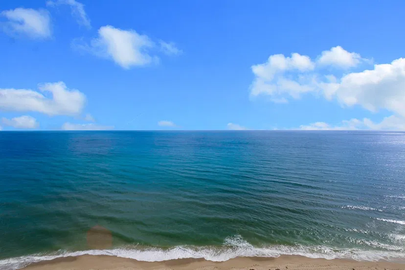 Sold Apr 2018 · 5150 N Ocean Drive 1503, Singer Island