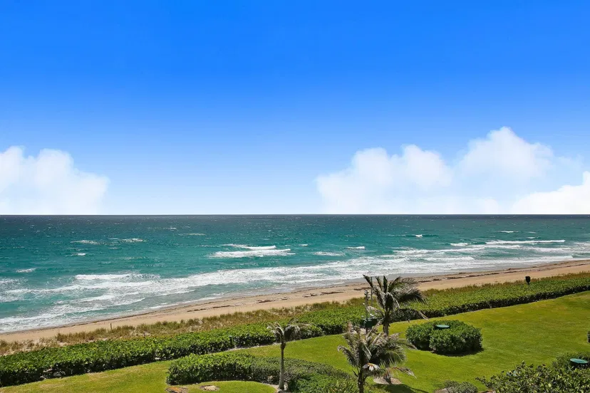 Sold Apr 2018 · 2000 S Ocean Boulevard 407s, Palm Beach