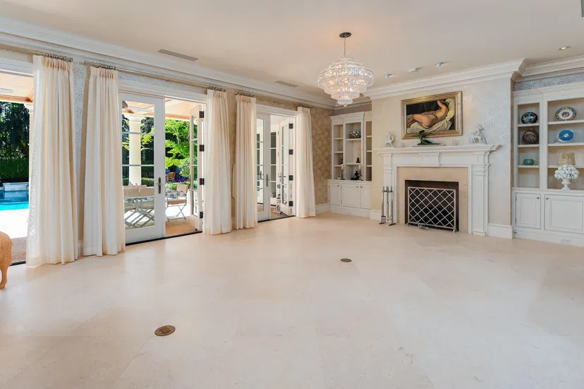 254 Tangier Avenue — photo 4